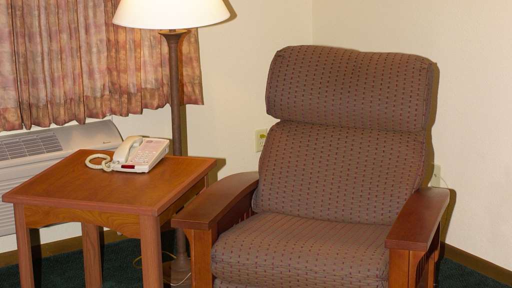 Super 8 By Wyndham Berlin Wi Hotel Quarto foto